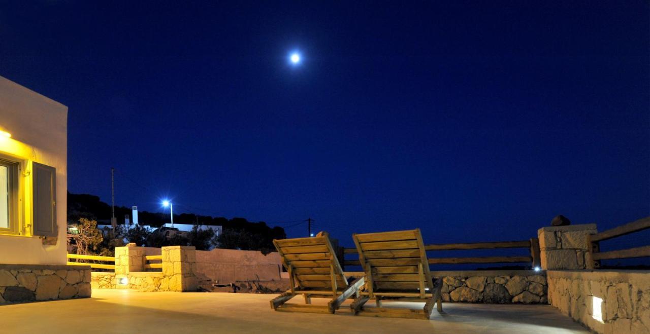 Giourgas Milos Island Holiday home Ralaki