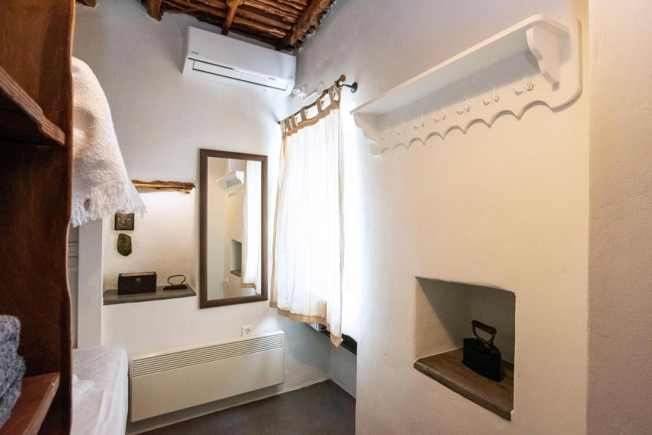 Holiday home Giourgas Milos Island *